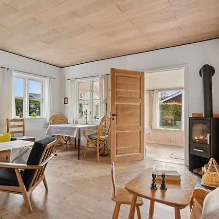 Elle - 175m From The Sea By Interhome Casa de Férias